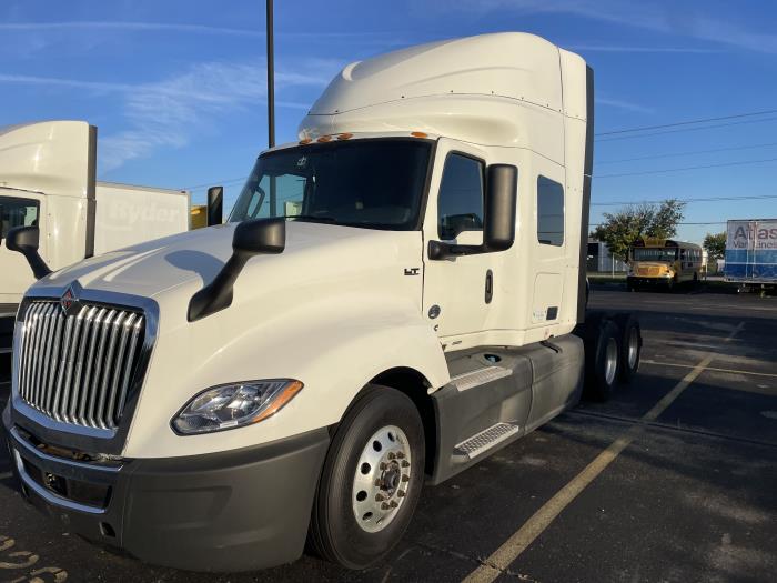 2022 International LT625-2