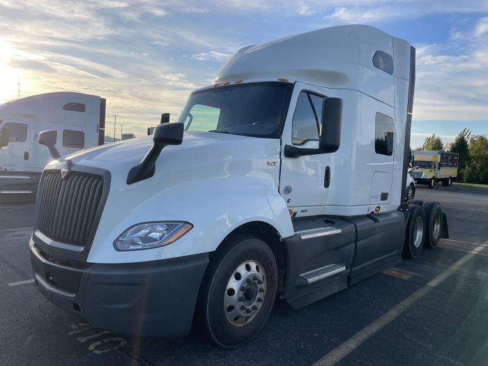 2022 International LT625-2