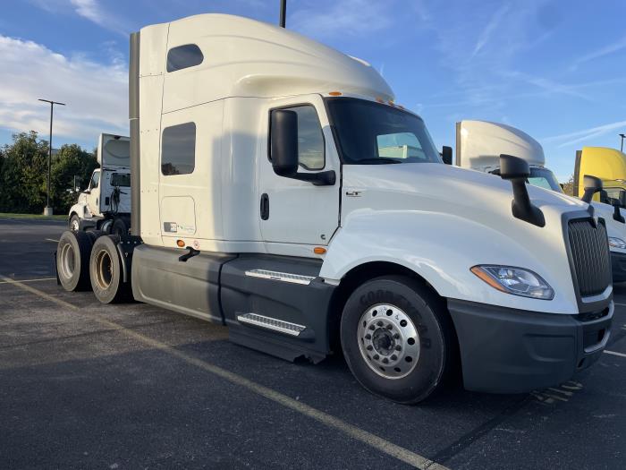 2022 International LT625-3