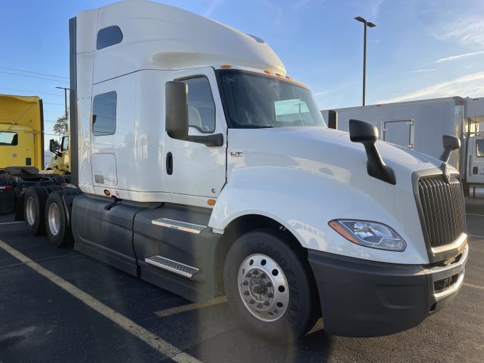 2022 International LT625-3