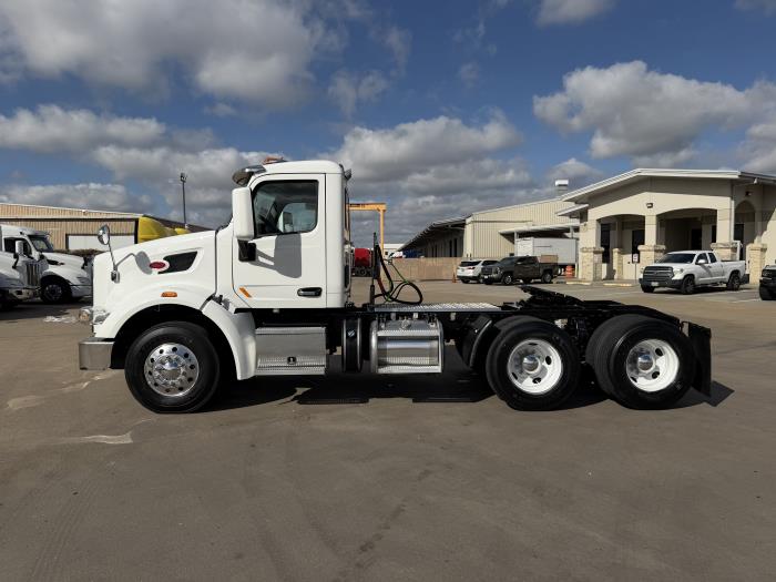 2020 Peterbilt 567-2