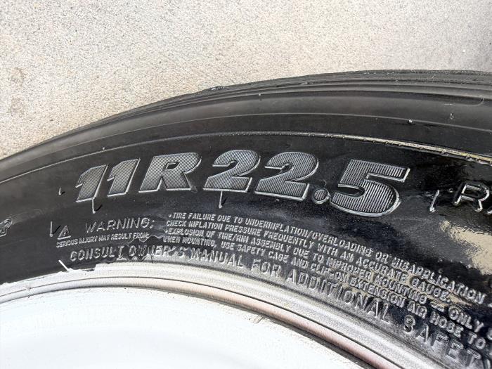 2020 Peterbilt 567-9