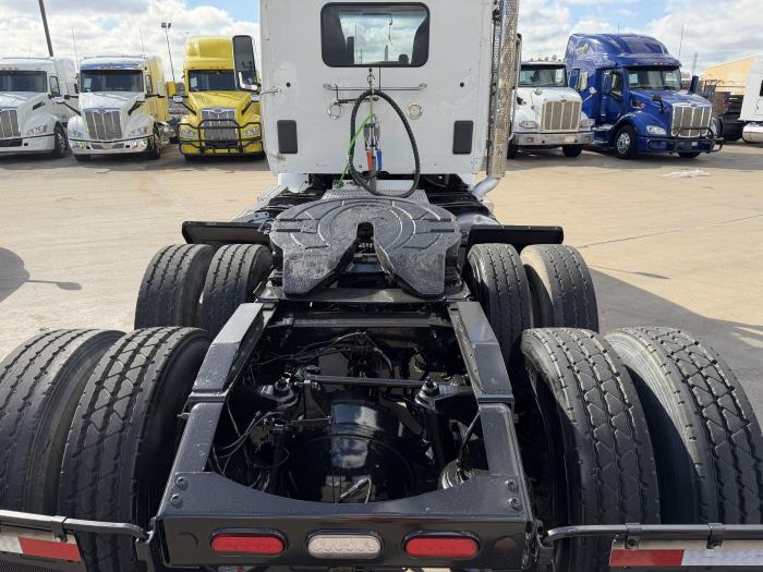 2020 Peterbilt 567-12