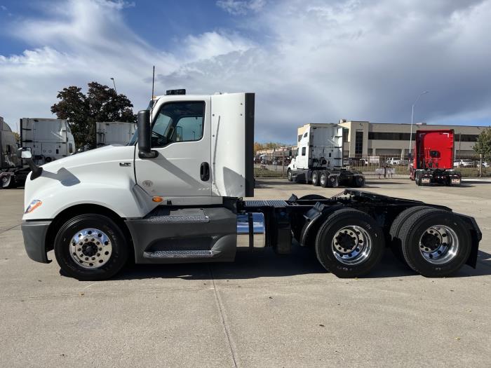 2020 International LT625 LT photo 2