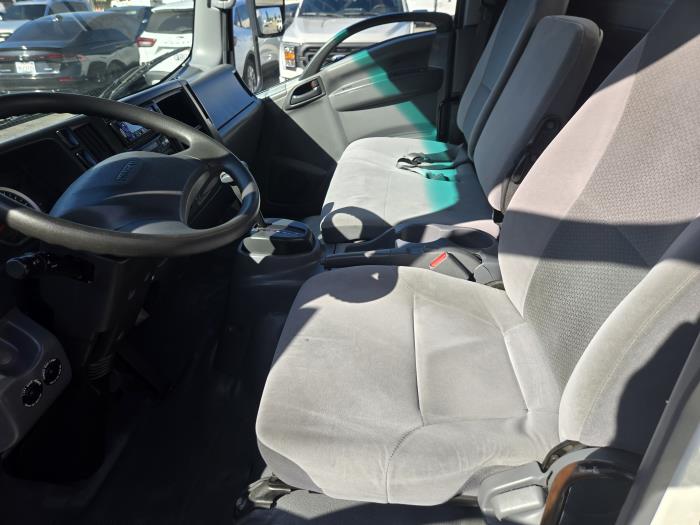 2018 Isuzu NPR-XD-10