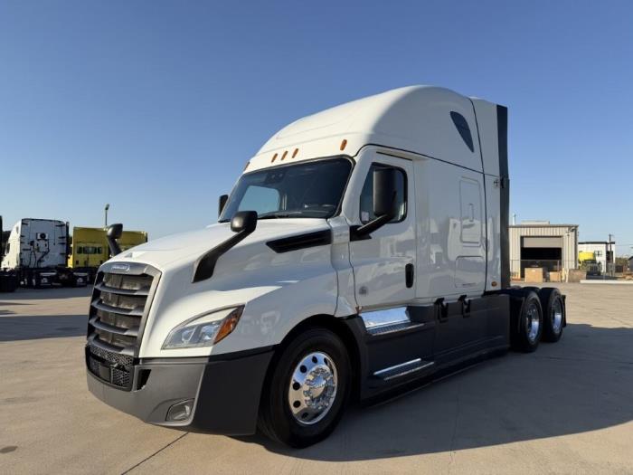 2022 Freightliner Cascadia-0