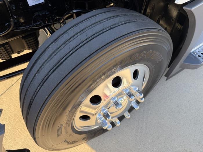 2022 Freightliner Cascadia-14