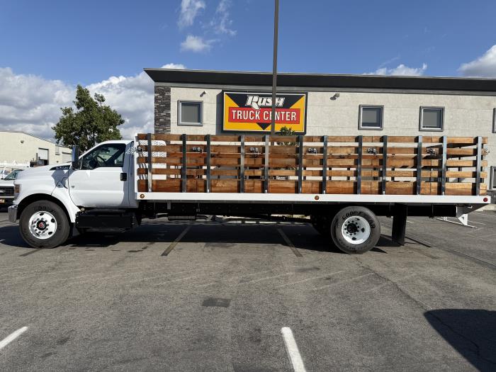 2026 Ford F-650 photo 2