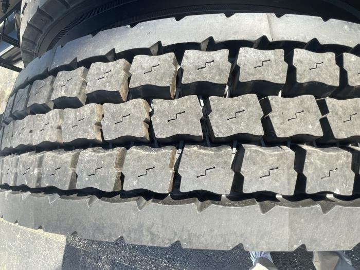 2026 Peterbilt 548-11