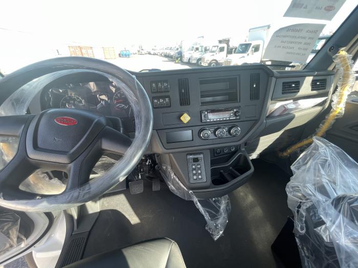 2026 Peterbilt 548-15
