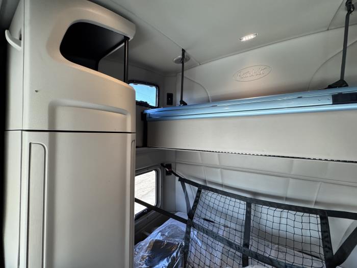 2026 Peterbilt 579-21
