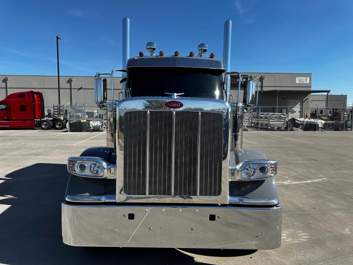 2026 Peterbilt 589-2