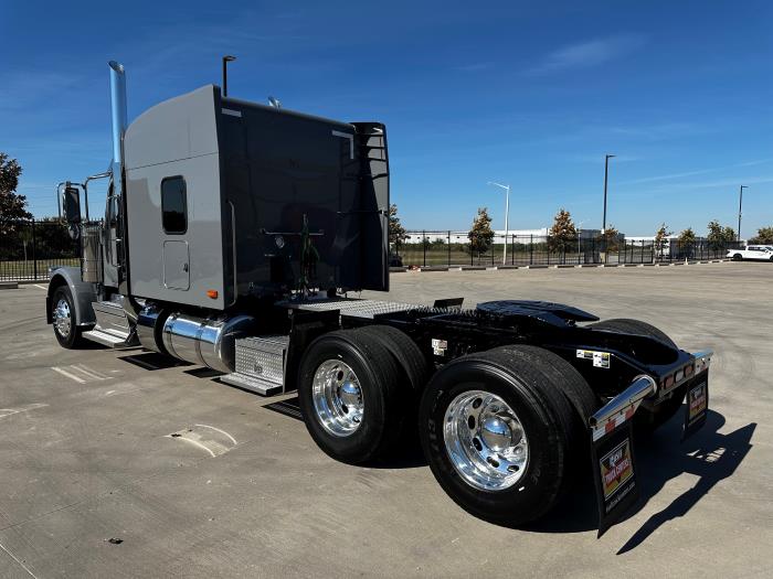 2026 Peterbilt 589-7