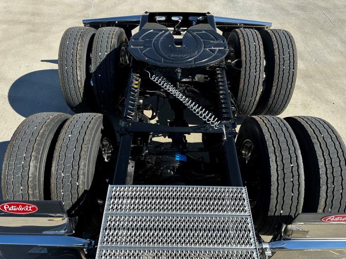 2026 Peterbilt 589-14