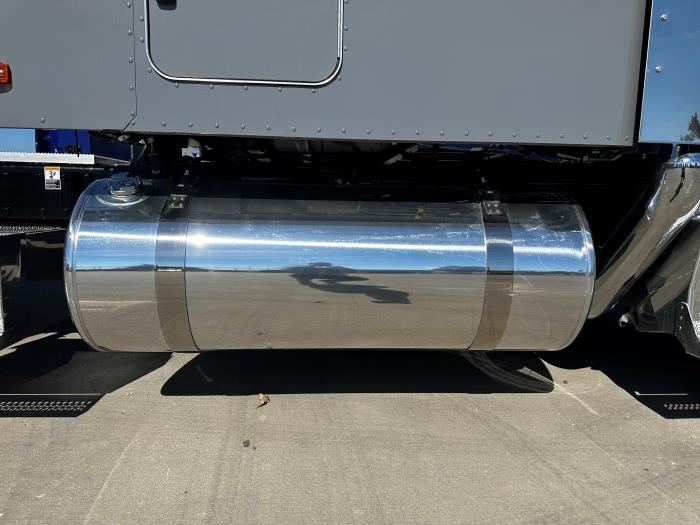 2026 Peterbilt 589-16