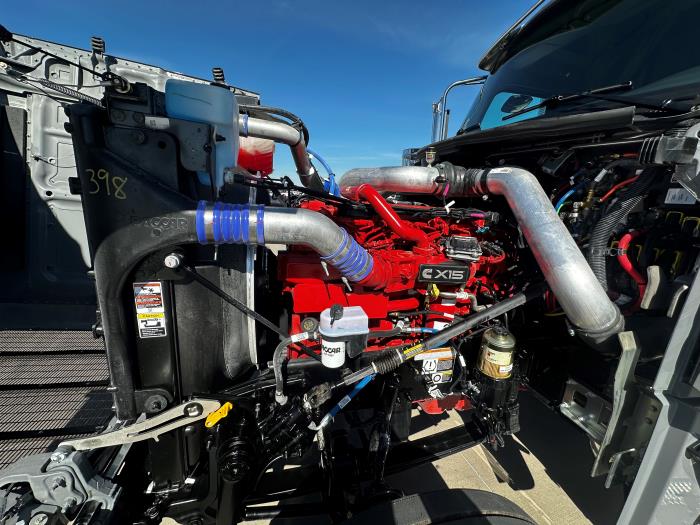 2026 Peterbilt 589-18