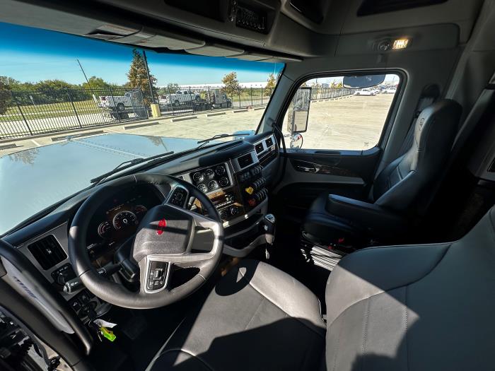 2026 Peterbilt 589-21