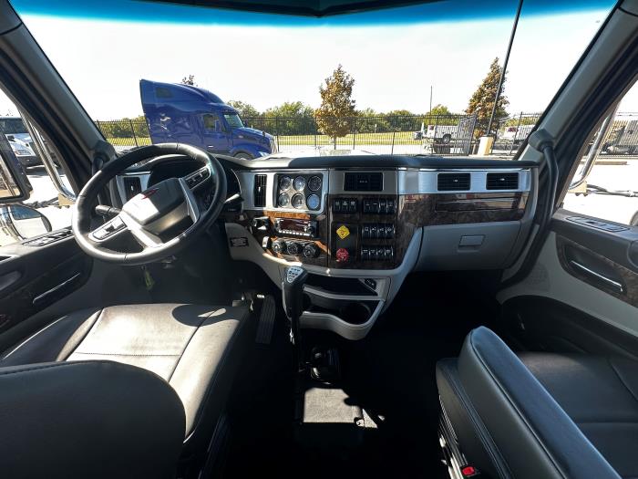 2026 Peterbilt 589-26