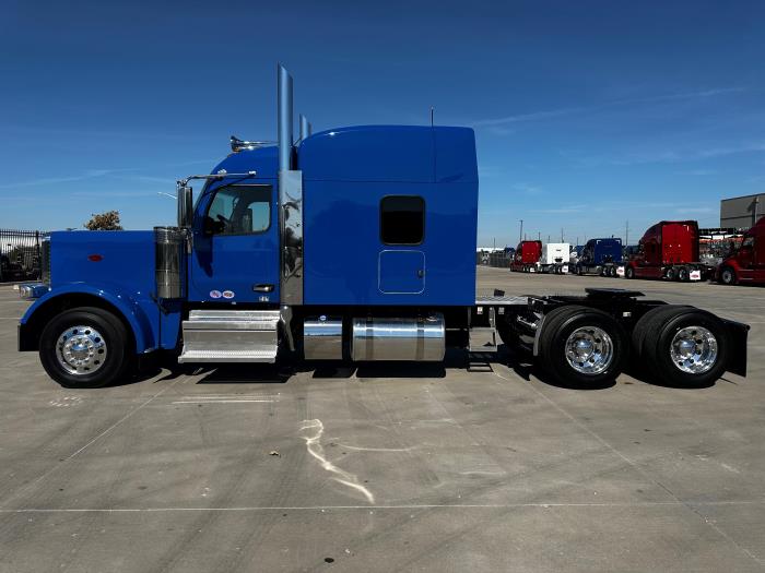 2026 Peterbilt 589-8