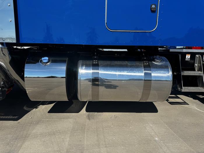 2026 Peterbilt 589-13