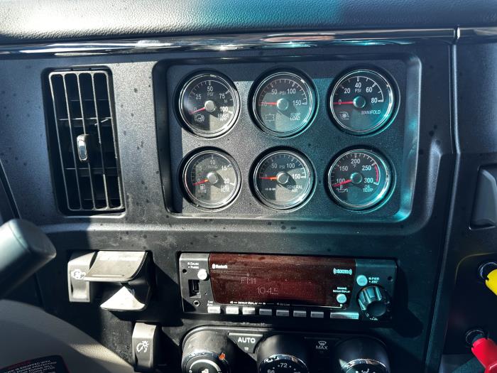 2026 Peterbilt 589-20