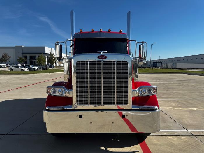 2026 Peterbilt 589-2