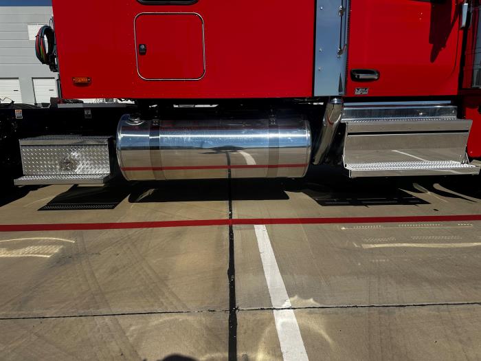 2026 Peterbilt 589-16