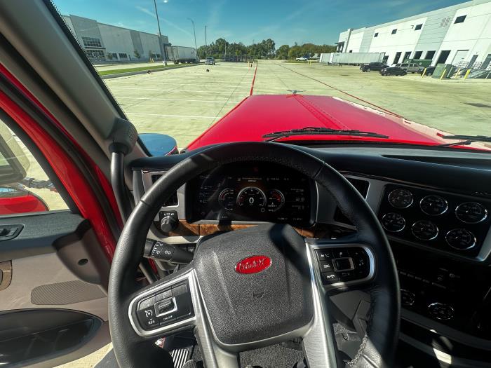2026 Peterbilt 589-24