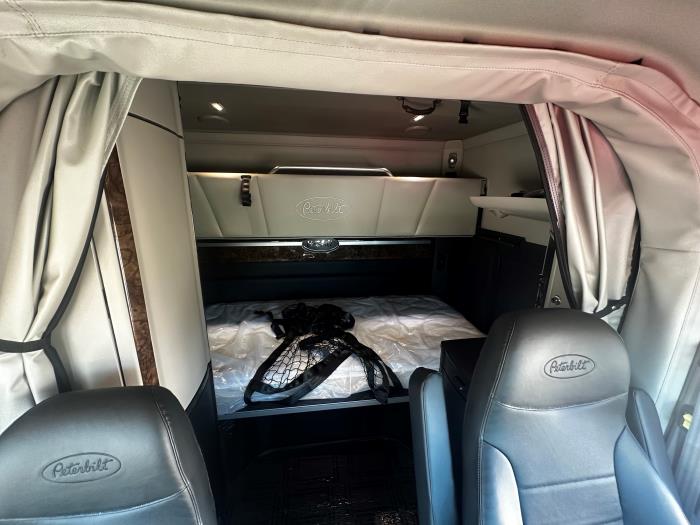 2026 Peterbilt 589-30