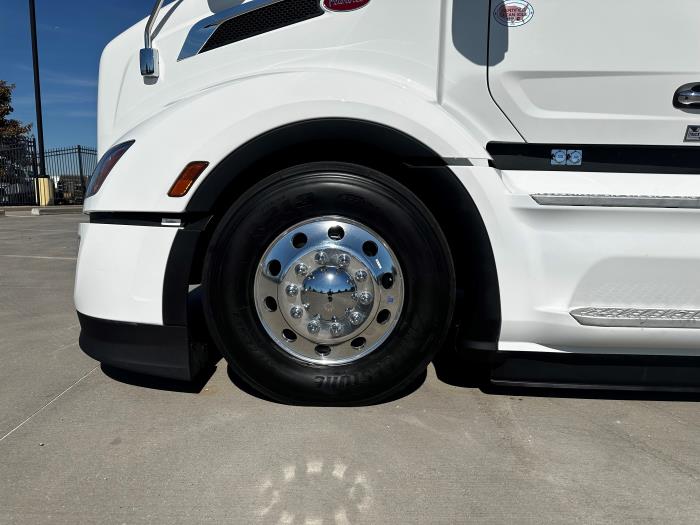 2026 Peterbilt 579-9