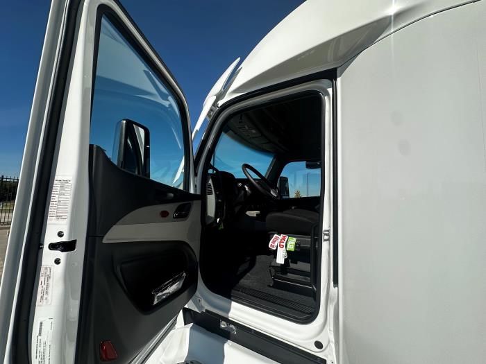 2026 Peterbilt 579-14