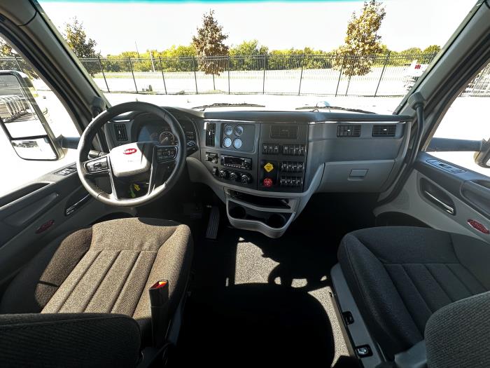 2026 Peterbilt 579-20