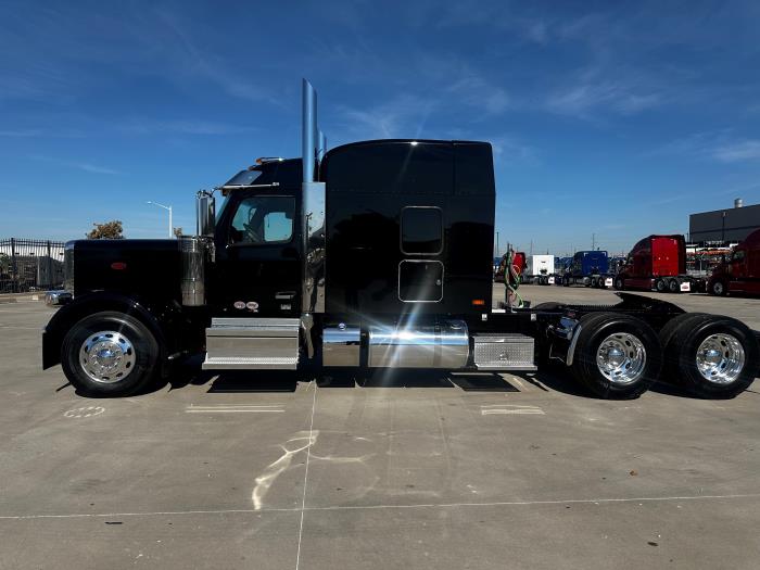2026 Peterbilt 589-8