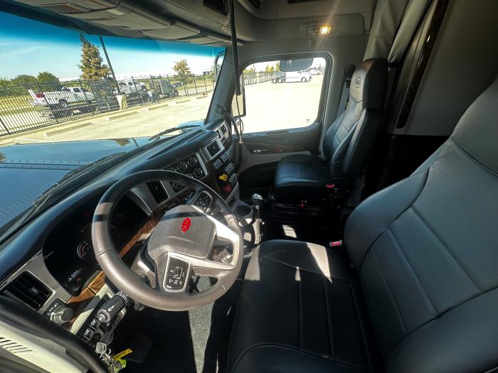 2026 Peterbilt 589-21