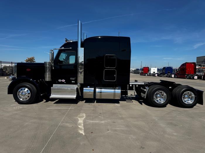 2026 Peterbilt 589-8