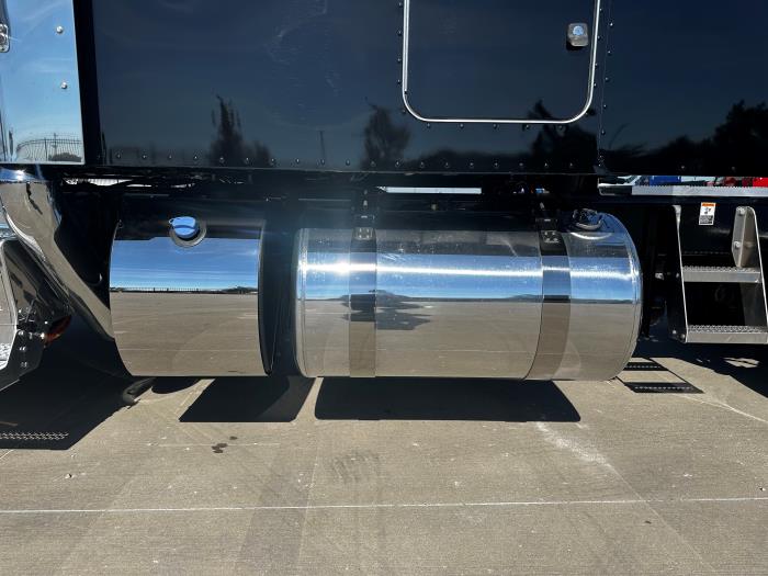 2026 Peterbilt 589-11