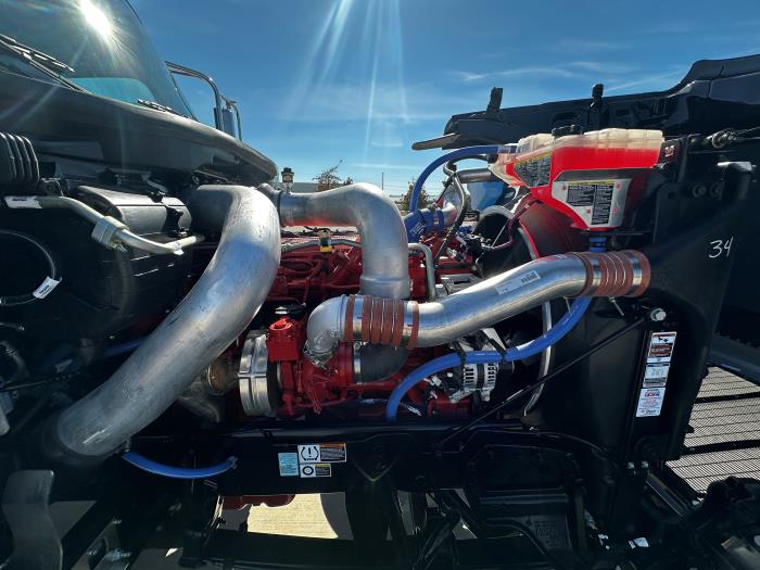 2026 Peterbilt 589-17