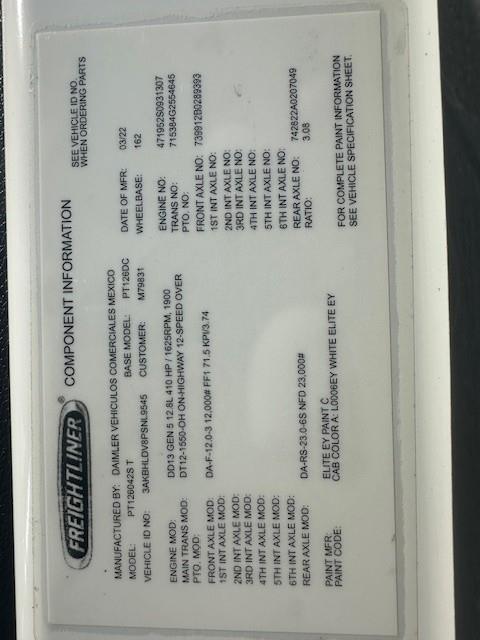 2023 Freightliner Cascadia-12