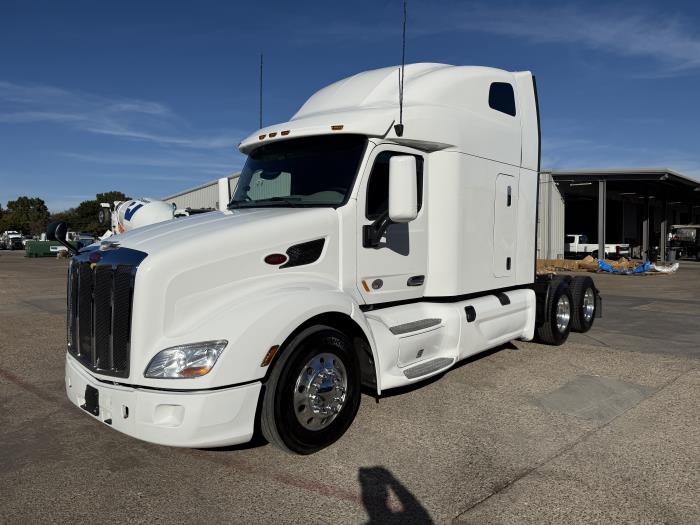 2022 Peterbilt 579-16