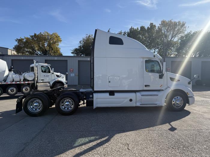 2022 Peterbilt 579-30