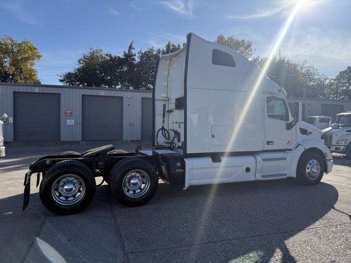 2022 Peterbilt 579-31
