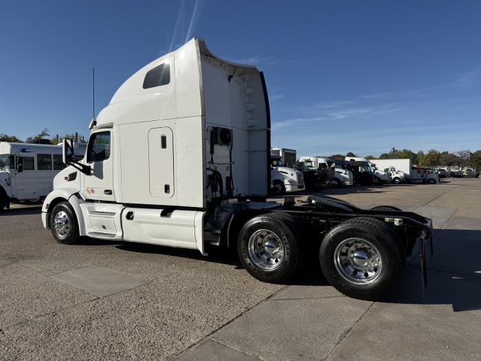 2022 Peterbilt 579-37