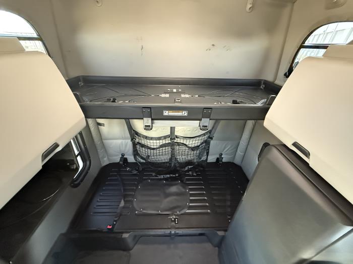 2022 Freightliner Cascadia-25