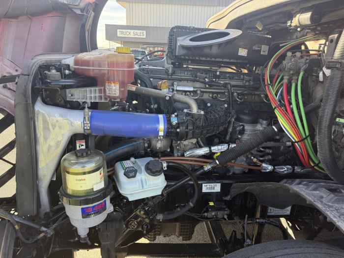 2022 Freightliner Cascadia-27