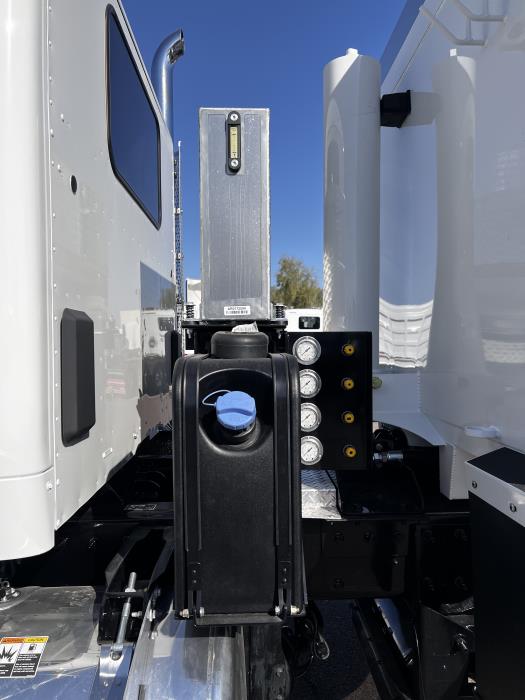 2026 Peterbilt 567-25