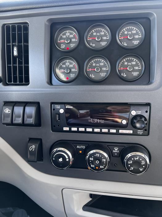 2026 Peterbilt 567-13