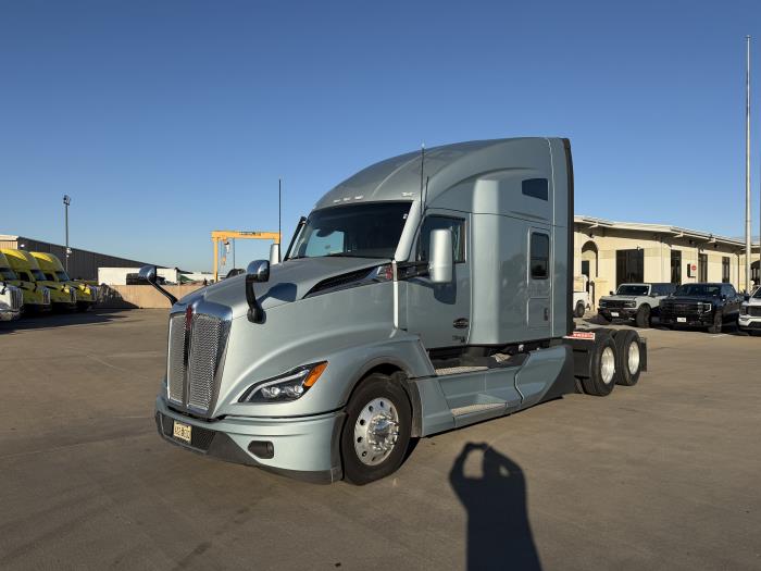 2024 Kenworth T680-1