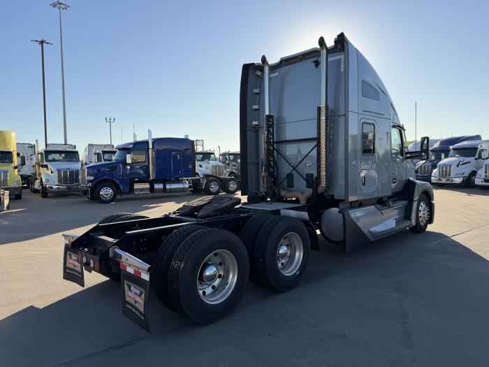 2024 Kenworth T680-5