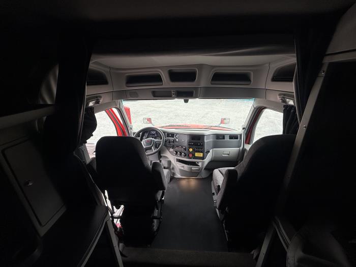 2021 Peterbilt 579-21