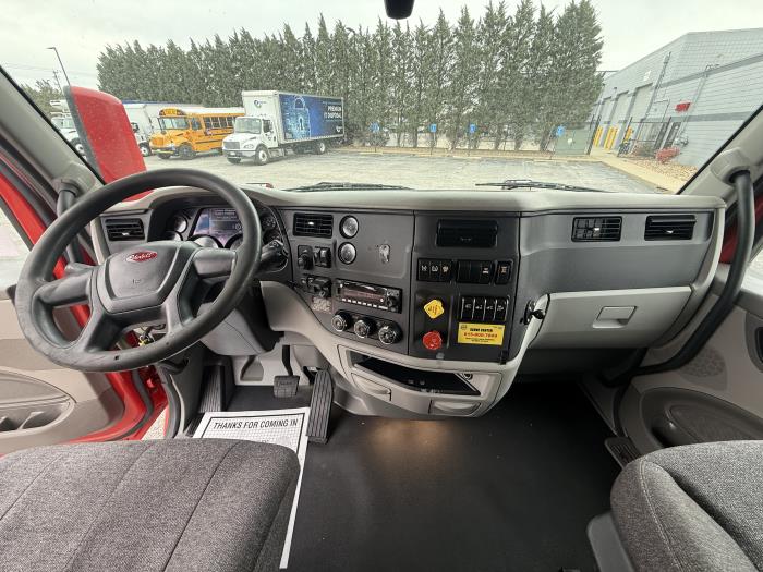 2021 Peterbilt 579-22